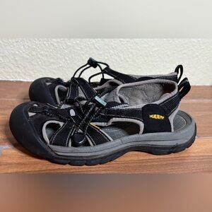 KEEN Women's Black Venice H2 Sandal Size: 6.5